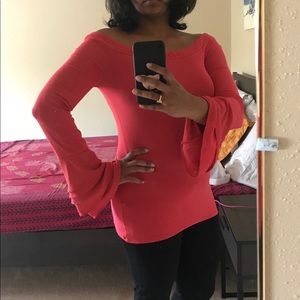 Off the shoulder coral flared slv top ! ❤️